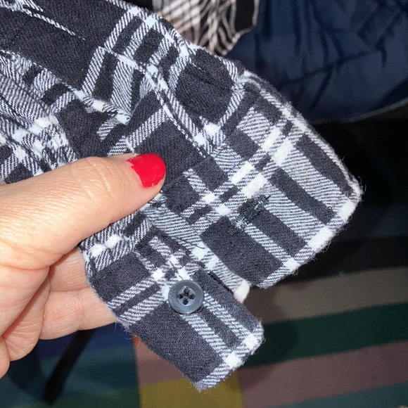 🎉4 for $20 Gap Long Sleeve Flannel Short, Medium - Picture 6 of 7